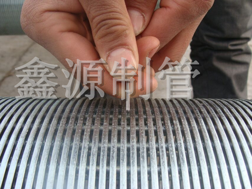 不銹鋼楔形絲濾芯  污水處理過濾設(shè)備濾芯